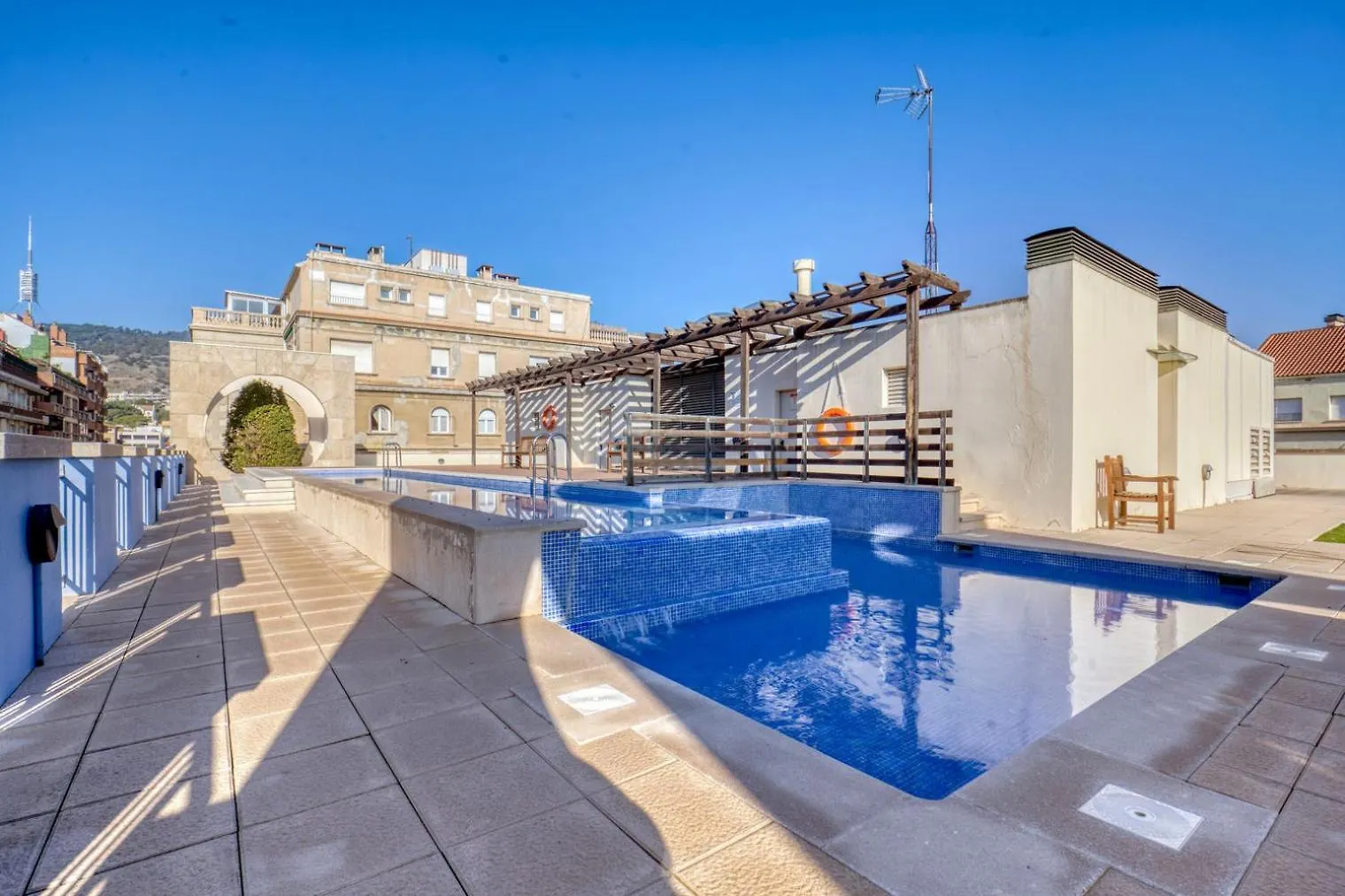 Blueground La Bonanova Doorman Rooftop Pool Bcn-115 Βαρκελώνη Ισπανία